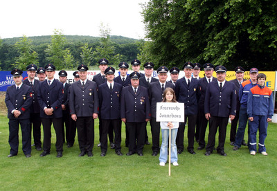 L&ouml;schzug angetreten auf dem Festplatz